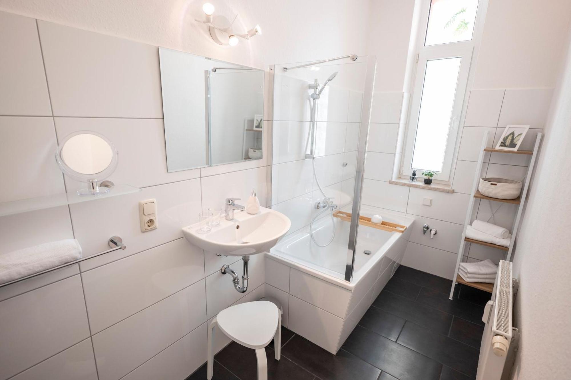 Loh9 - Das Apartment Im Citycenter - Parkplatz - Wlan - Aufzug Chemnitz Ngoại thất bức ảnh